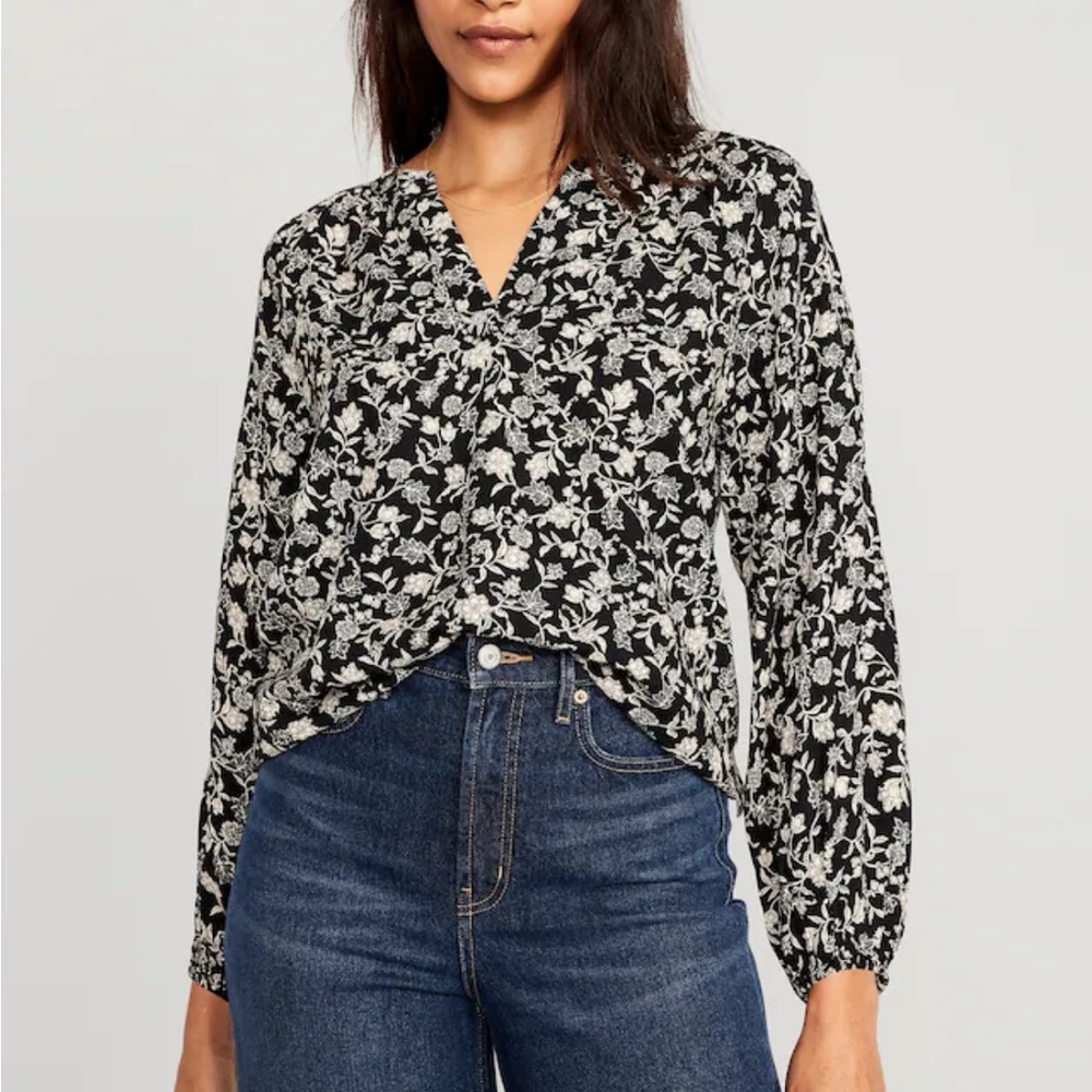 Old Navy: Long-Sleeve Split-Neck Top for Women, Size: M